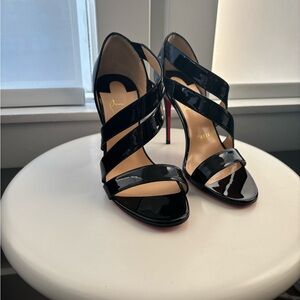 Christian Louboutin
World Copine 100 Patent
Black